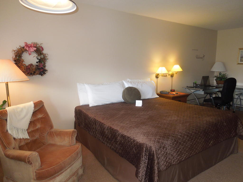 Plaza Motel Bryan Exteriér fotografie