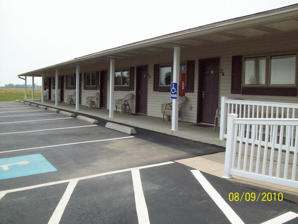 Plaza Motel Bryan Exteriér fotografie